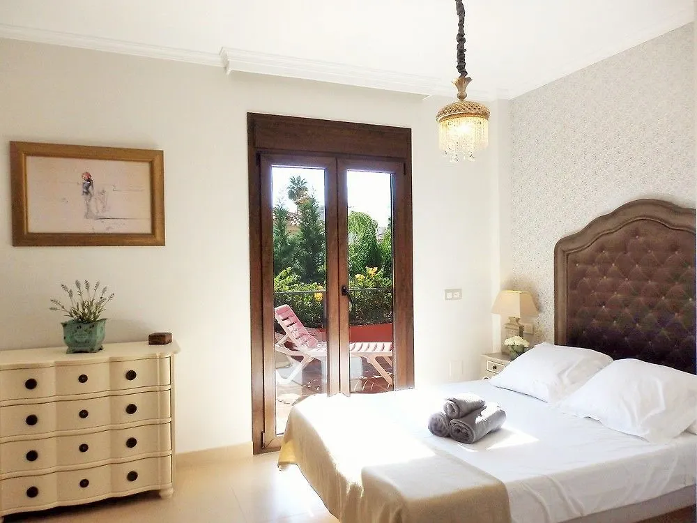 Hotel Waterfront Villa Saudi Torremolinos Espanha