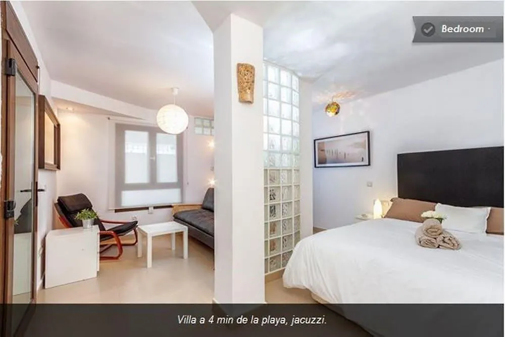 Waterfront Villa Saudi 托雷莫利诺斯 西班牙